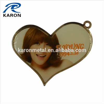 heart shape printed photo pendant with epoxy coating